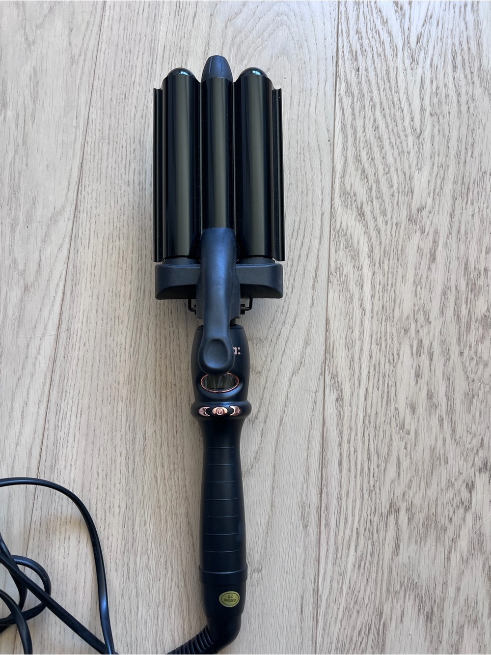 Amika High Tide Triple Barrel Waver